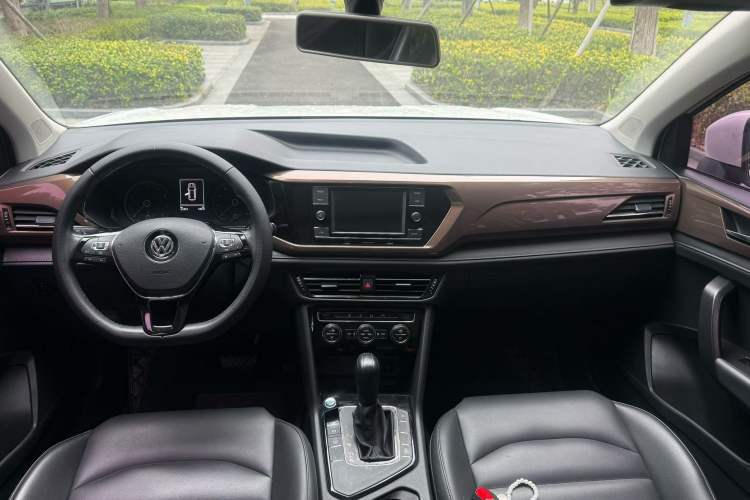 Used Volkswagen Tharu 2020 280TSI Two-Wheel Drive Comfort Edition China VI Standard
