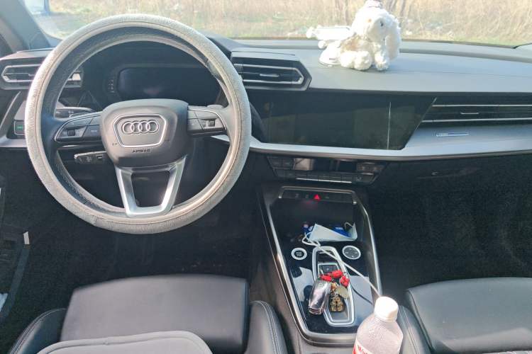 Used Audi A3 2025 Sportback 35TFSI Prestige Edition Center Console