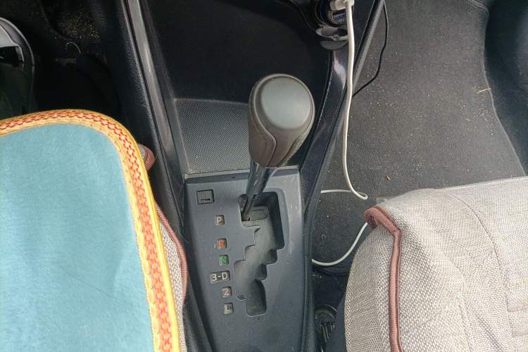 Used Toyota Vios 2014 1.3L Automatic Standard Edition Gear Lever