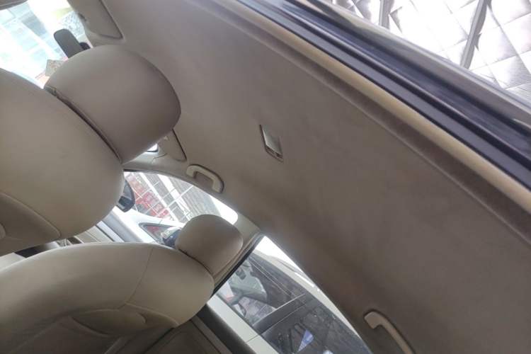 Used Nissan Sylphy 2012 Classic 1.6XE Automatic Comfort Edition Headliner