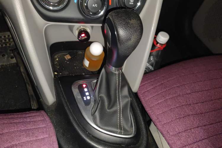 Used Fiat Ottimo 2014 1.4T Automatic Comfort Edition Gear Lever