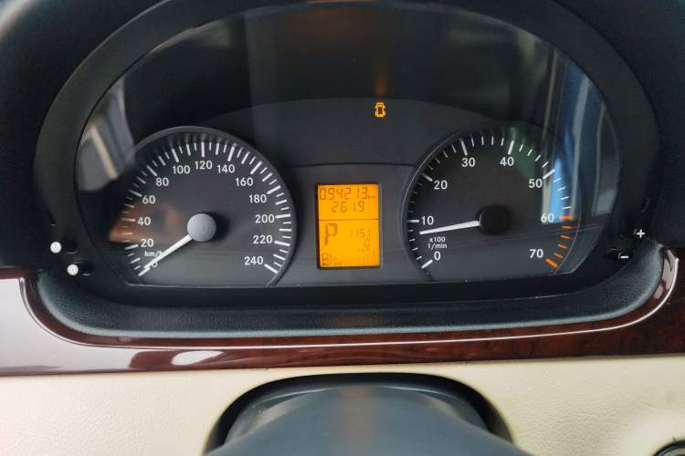 Used Mercedes-Benz Vito 2013 3.0L Elite Edition