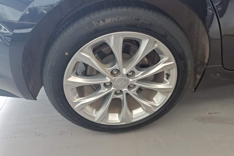 Used Cadillac CT5 2022 28T Luxury Version (Standard Edition) Right Rear Wheel Hub