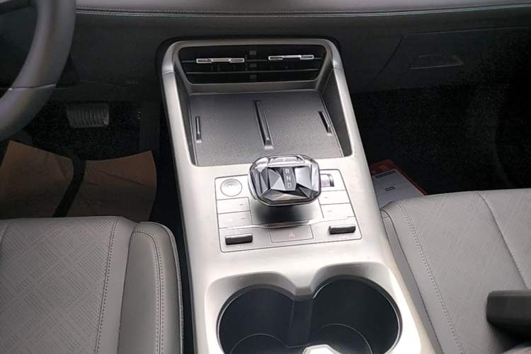 Used BYD Qin PLUS 2025 DM-i Smart Drive 55KM Leading Model
