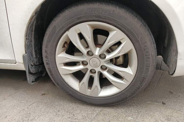 Used Geely Auto Emgrand 2016 Sedan 1.5L CVT Upward Version