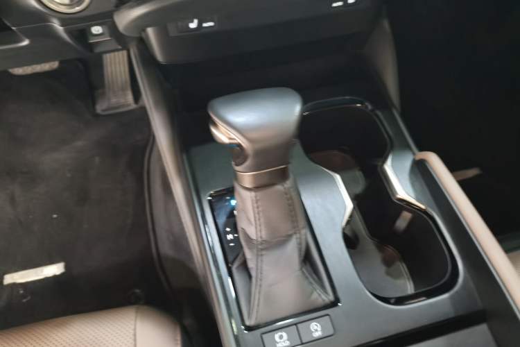 Used Lexus ES 2022 200 Excellence Edition
