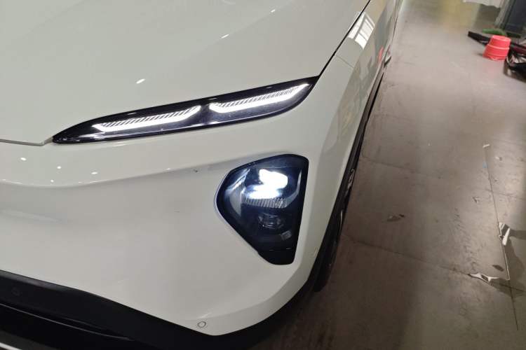 Used Nio ES7 2022 75 kWh Left Front Headlight