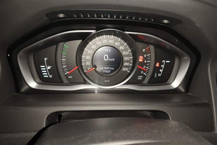 Used Volvo XC60 2017 T5 AWD Smart Upgrade Model
