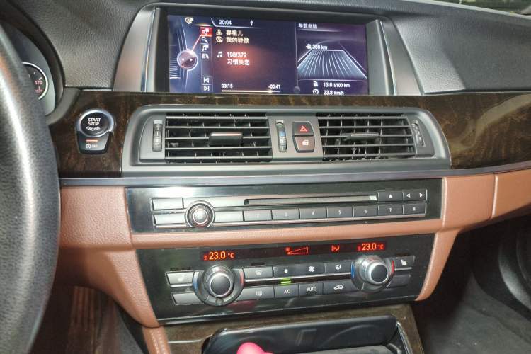 Used BMW 5 Series 2014 525Li Leading Model Audio And AC Panel