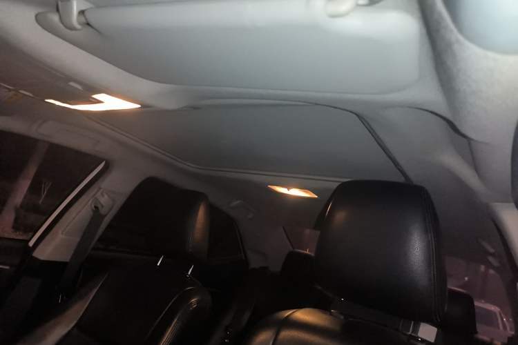 Used Toyota Levin 2016 1.6G CVT Elite Edition Headliner