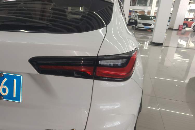 Used Oshan X5 2021 Revised Version 1.6L Manual Luxury Edition

