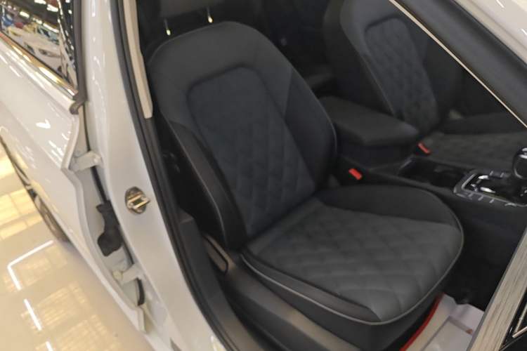 Used Volkswagen Sagitar 2025 Revised Version 2 300TSI DSG Excellence Edition