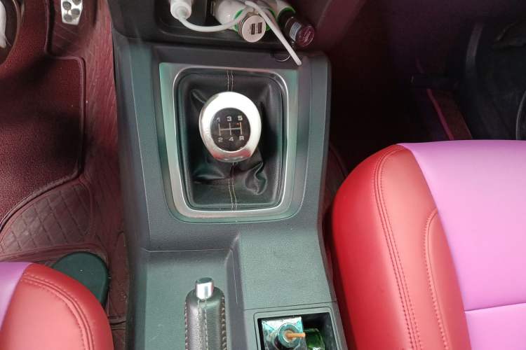 Used BAIC Off-Road BJ40 2016 40L 2.0T Manual Two-Wheel Drive Luxury Edition