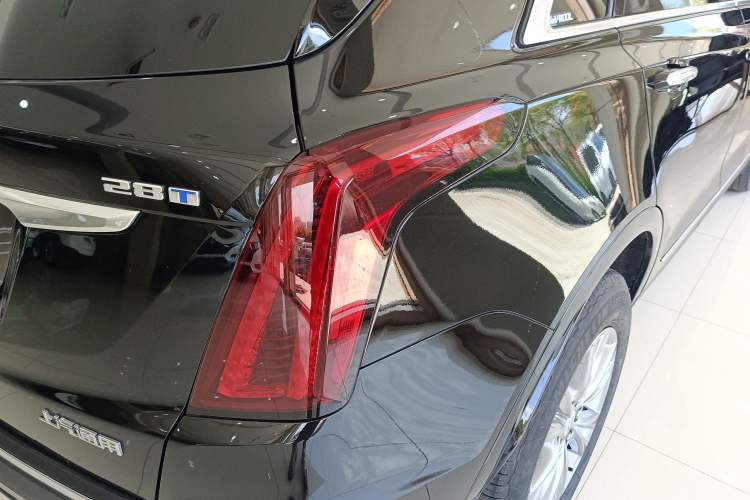 Used Cadillac XT5 2022 2.0T Two-Wheel Drive Luxury Version
