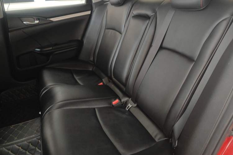 Used Honda Civic 2019 220TURBO CVT Dynamic Edition China VI Left Rear Seat