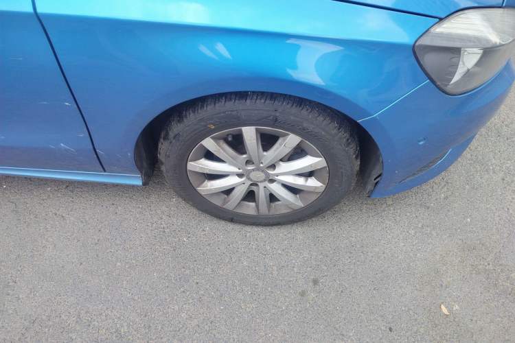 Used Mercedes-Benz A-Class 2013 A 180 Fashion Model Right Front Wheel Hub