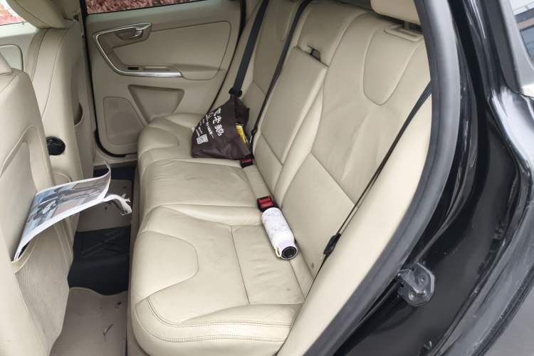 Used Volvo XC60 2012 T5 Zhiya Edition Left Rear Seat