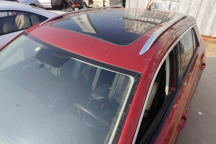 Used Volkswagen T-ROC 2019 230TSI DSG Two-Wheel-Drive Advanced Version China VI Standard
