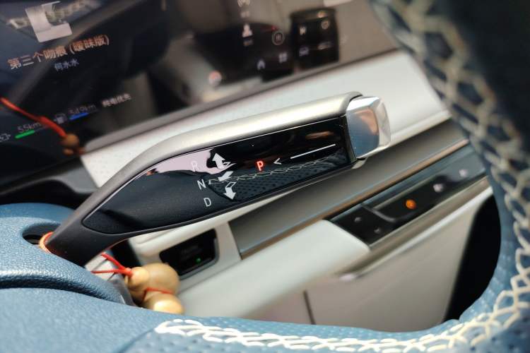 Used Buick GL8 New Energy 2024 Lu Zun Luxury Edition 6-Seater Gear Lever