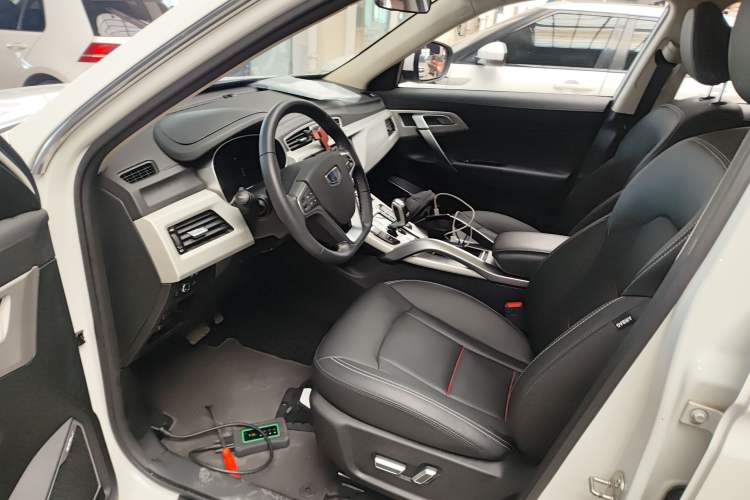 Used Geely Auto Emgrand X7 Sport 2020 1.8TD DCT Two-Wheel Drive Smart Connect 4G-Enabled Version