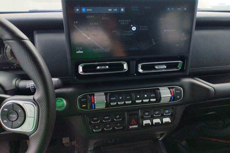 Used 212 T01 2025 2.0T Changfeng Audio And AC Panel