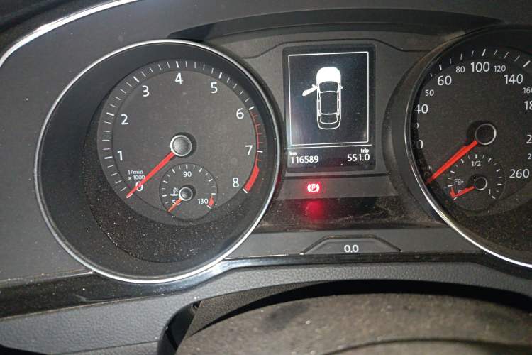 Used Volkswagen Magotan 2017 330TSI DSG Leading Model Odometer Close Up