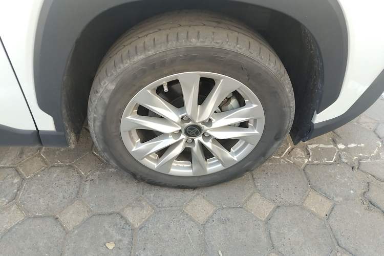 Used Toyota Corolla Cross 2022 2.0L Elite Edition Right Front Wheel Hub