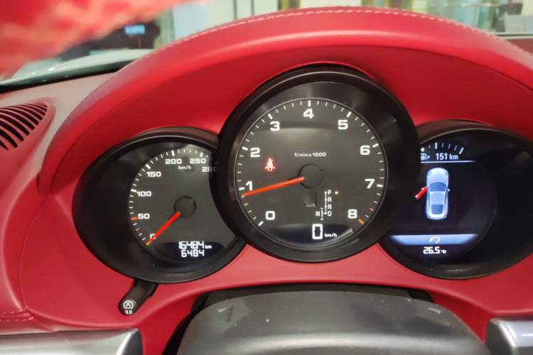 Used Porsche 718 2022 Cayman 2.0T
