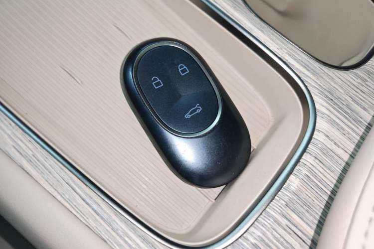 Used Nio ET7 2024 75 kWh Executive Edition
