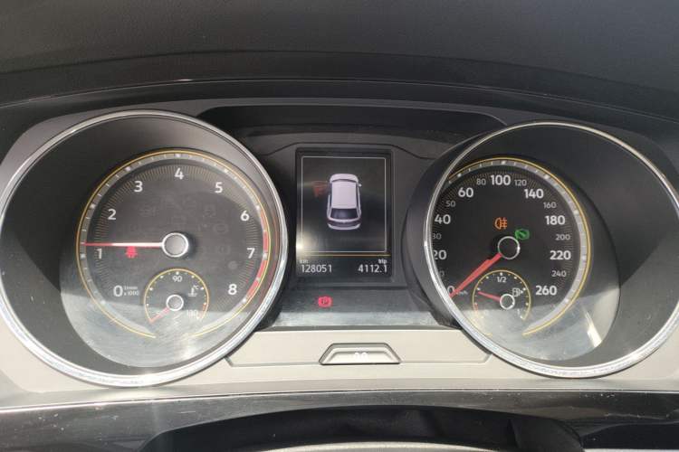 Used Volkswagen Tiguan L 2019 Revised 330TSI Automatic Two-Wheel Drive Smart & Luxury Edition China VI Standard Instrument Cluster