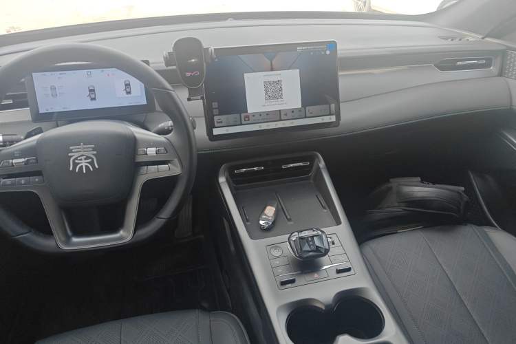 Used BYD Qin PLUS 2025 EV Smart Drive Edition 510KM Leading Model Audio And AC Panel