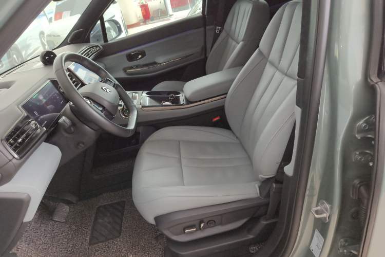 Used Nio ES8 2020 580 km Range Signature Edition Six-Seater Version
