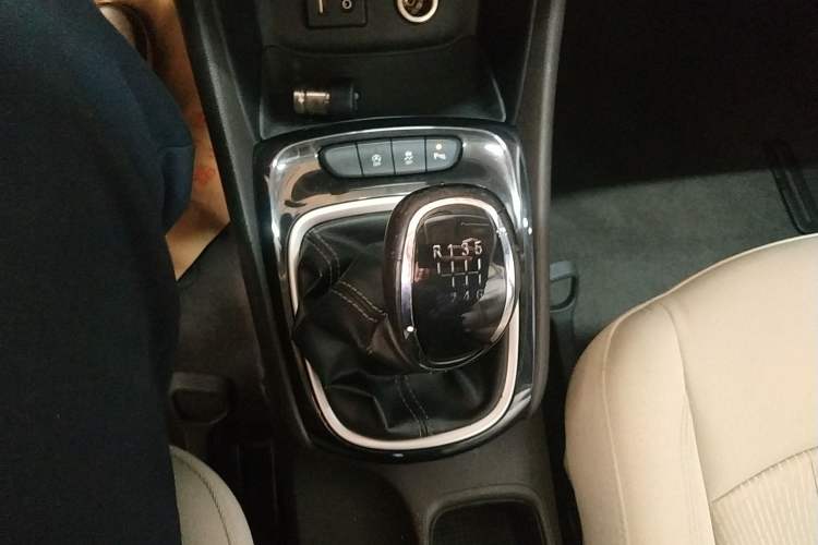 Used Buick Verano 2015 Sedan 15S Manual Entry-Level Model
