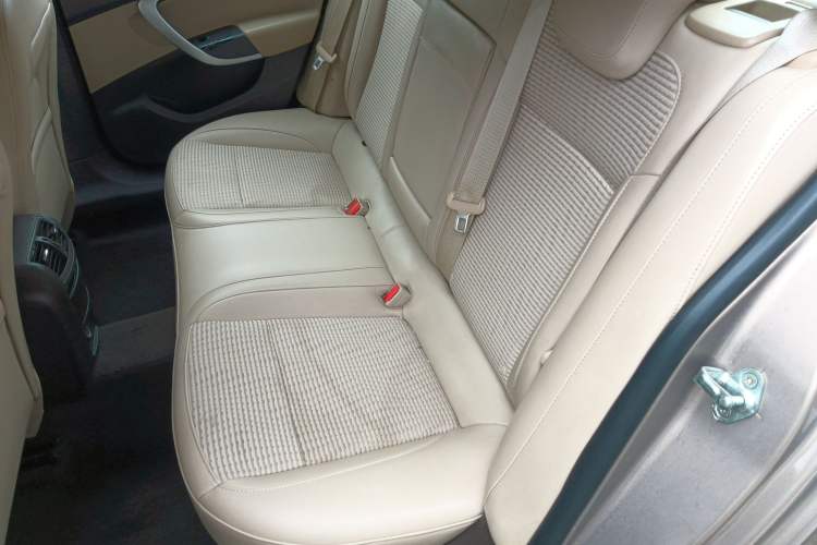 Used Buick Regal 2015 2.0L Leading Fashion Edition
