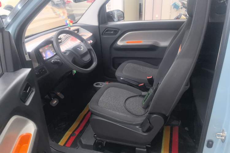 Used Wuling Hongguang MINIEV 2020 Freedom Version Lithium Iron Phosphate Left Front Seat