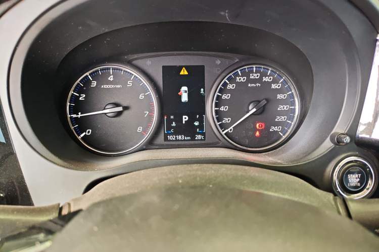 Used Mitsubishi Outlander 2020 2.0L Two-Wheel Drive Comfort Edition 7-Seater Instrument Cluster