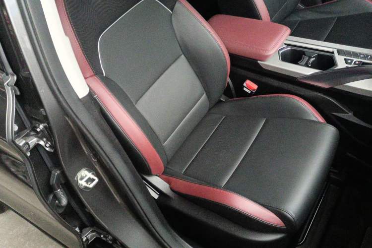 Used Geely Auto Coolray 2021 1.4T DCT Diamond Edition