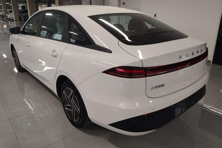 Used Roewe D6 2025 450 km Premium Edition Rear Left 45 Deg