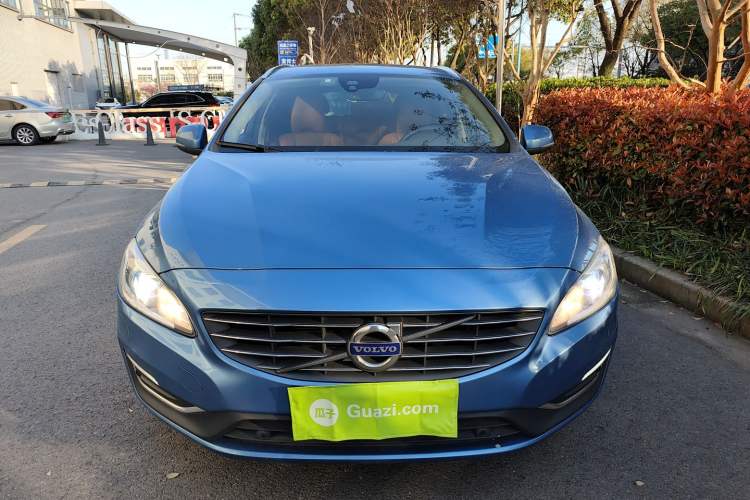 Used Volvo V60 2017 T5 Zhiya Edition China V Standard Front