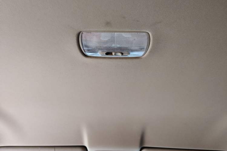 Used Honda CR-V 2010 2.0L automatic two-wheel drive urban version Headliner