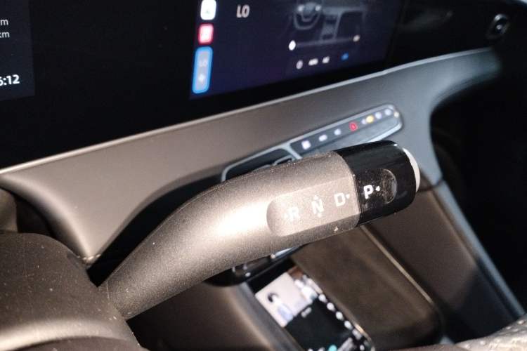 Used Roewe D7 2023 DMH 125km Superior Edition
