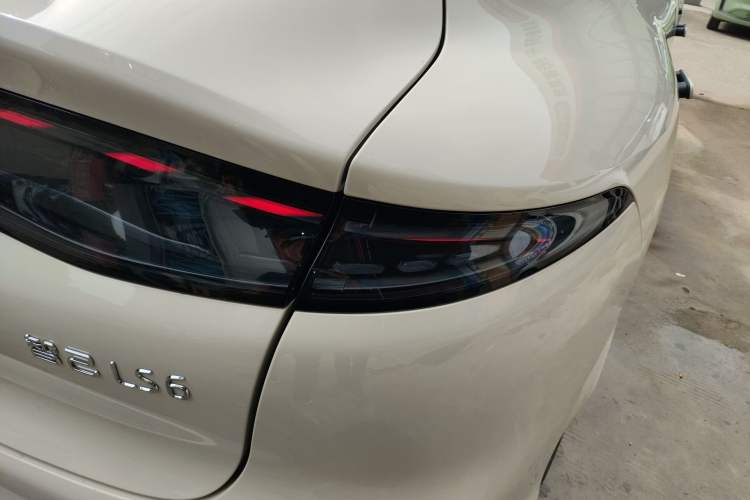 Used IM LS6 2026 Model Pure Electric Max+ Right Rear Taillight