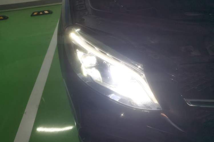 Used Mercedes-Benz GLE Coupe 2015 GLE 450 AMG 4MATIC Coupe SUV
