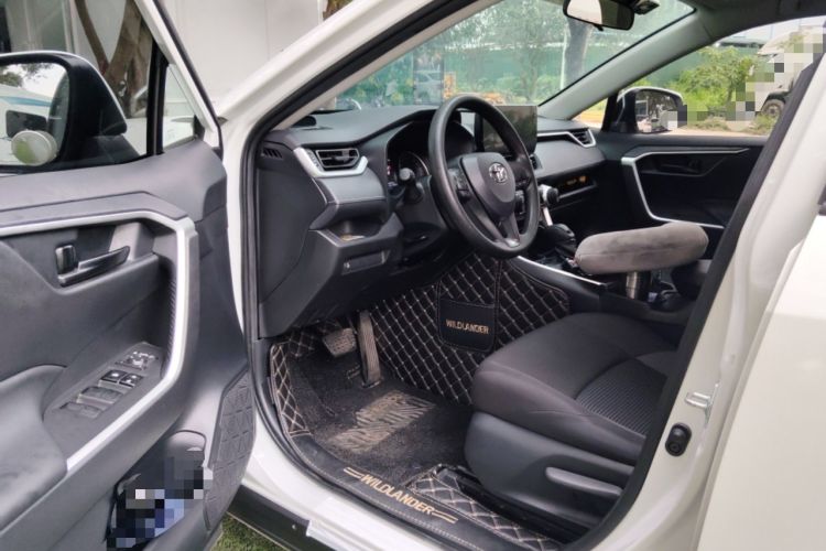 Used Toyota Wildlander 2023 2.0L CVT Two-Wheel Drive Leading Edition
