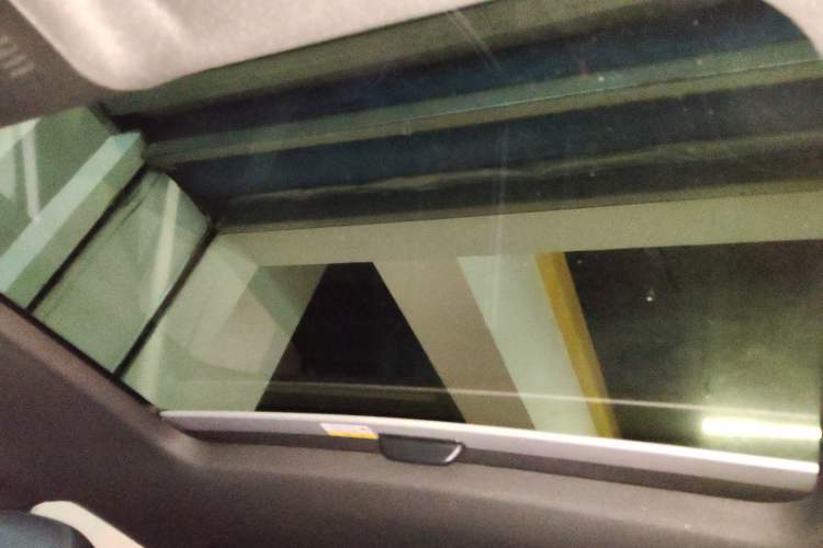 Used Volkswagen Golf 2023 280TSI DSG R-Line Lite Headliner