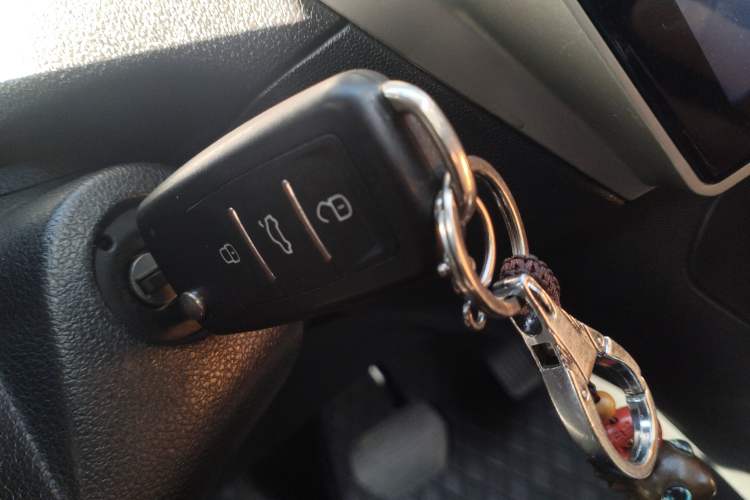 Used Citroen Elysee 2016 1.6L Automatic Fashion Model Vehicle Key