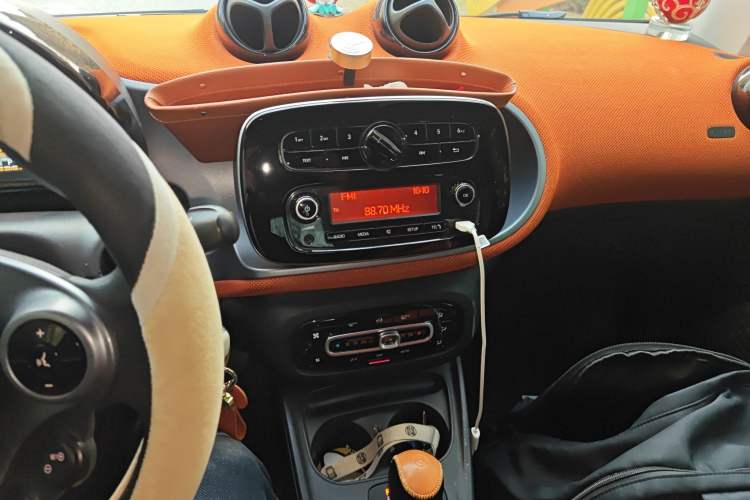 Used smart fortwo 2015 1.0L 52 kW Hardtop Passion Edition
