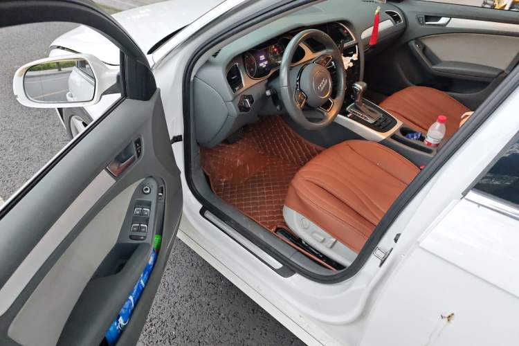 Used Audi A4L 2013 35 TFSI Automatic Standard Model Driver Seat