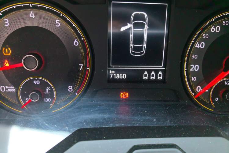 Used Volkswagen Lavida 2018 1.5L Automatic Comfort Edition China V Standard Odometer Close Up