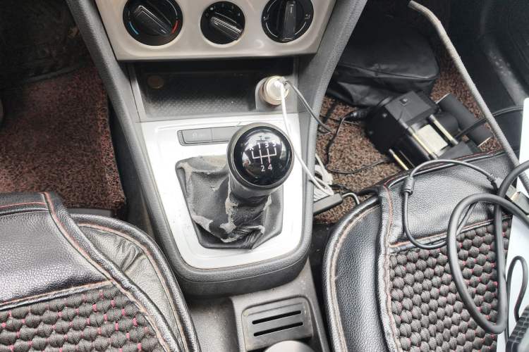 Used Volkswagen Lavida 2013 Revised Classic 1.6L Manual Fashion Edition